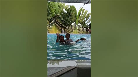 Isang Pamilya first time maligo sa swimming pool  .